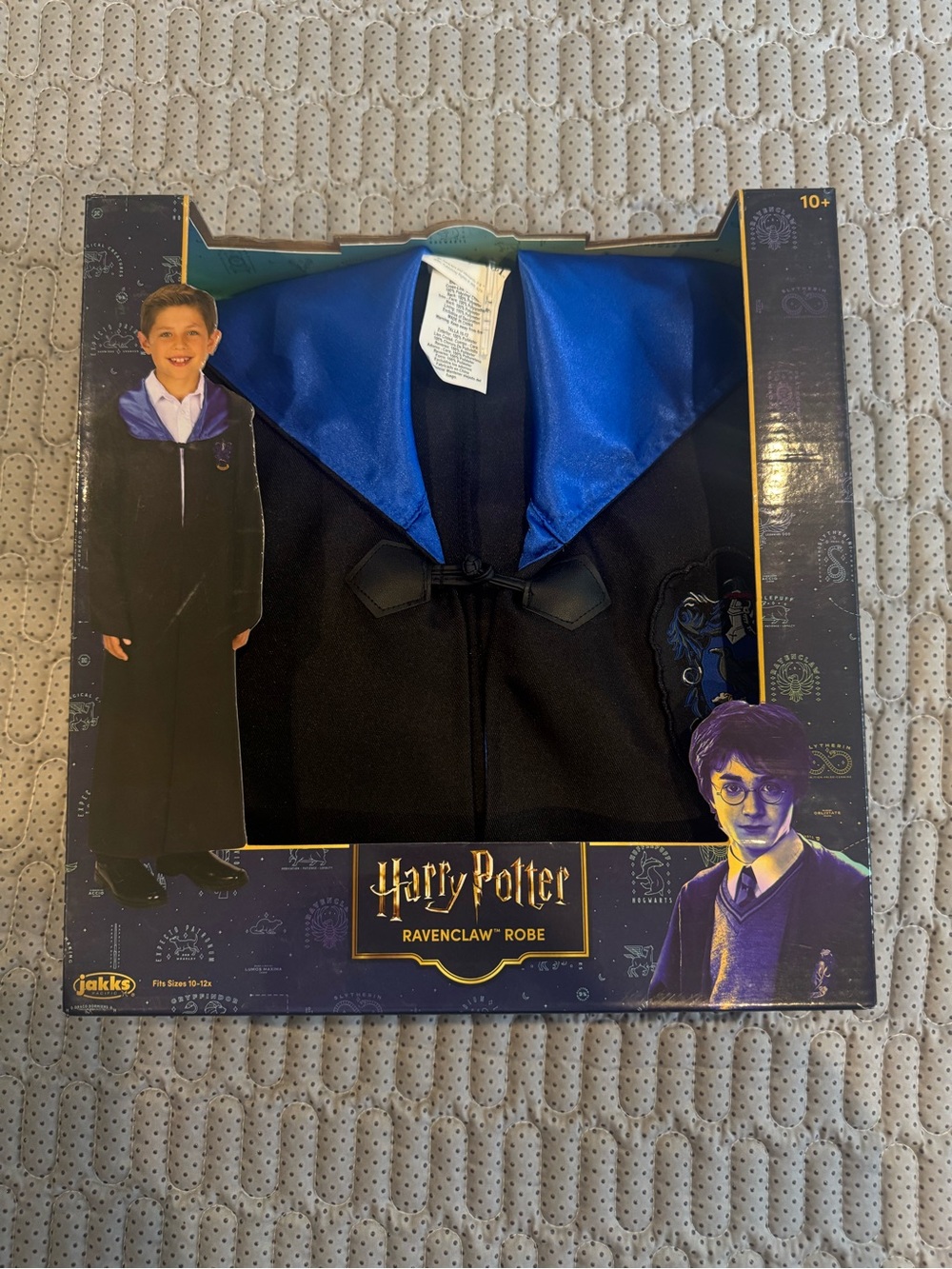 Official Harry Potter Ravenclaw Robe Costume for Kids - Picture 3 of 9